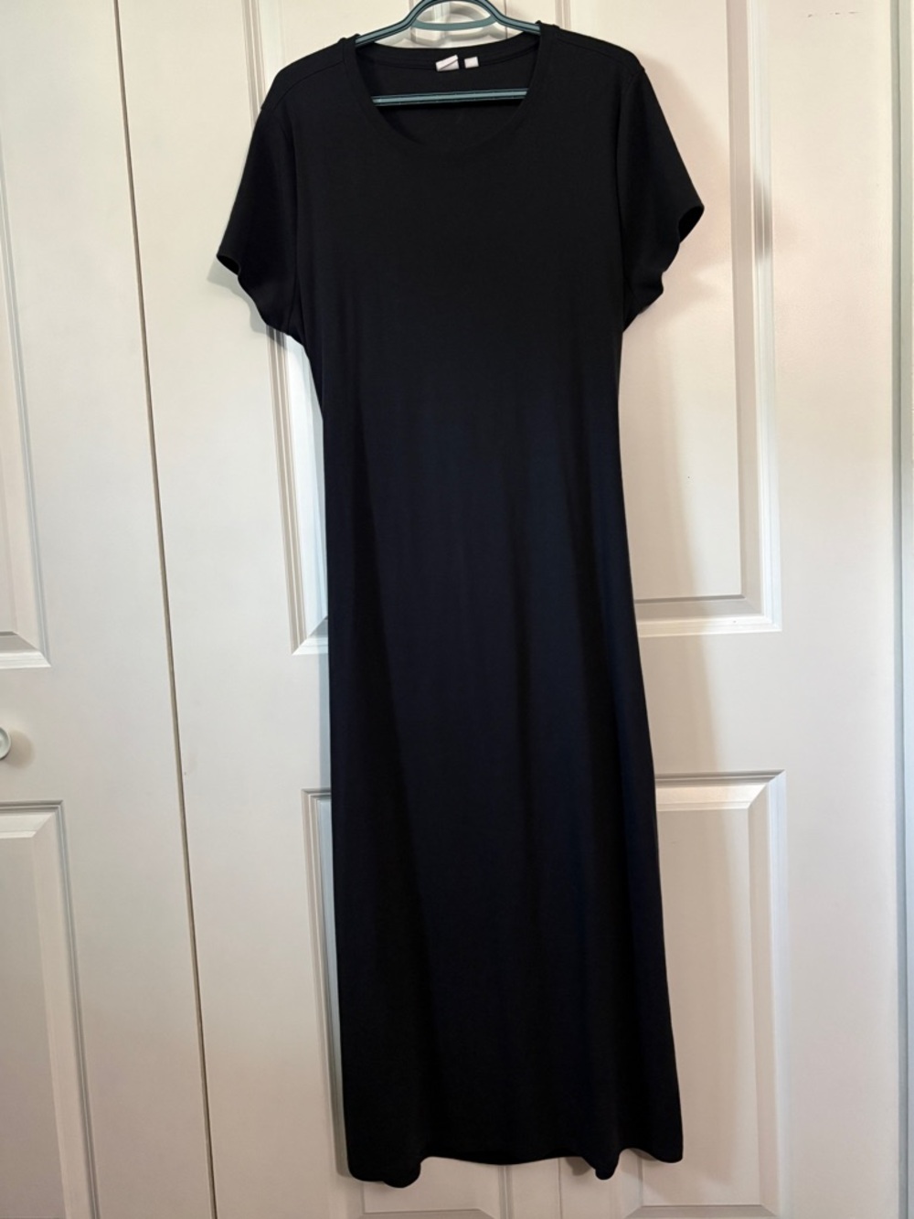 GAP Black Short-Sleeve Maxi Dress